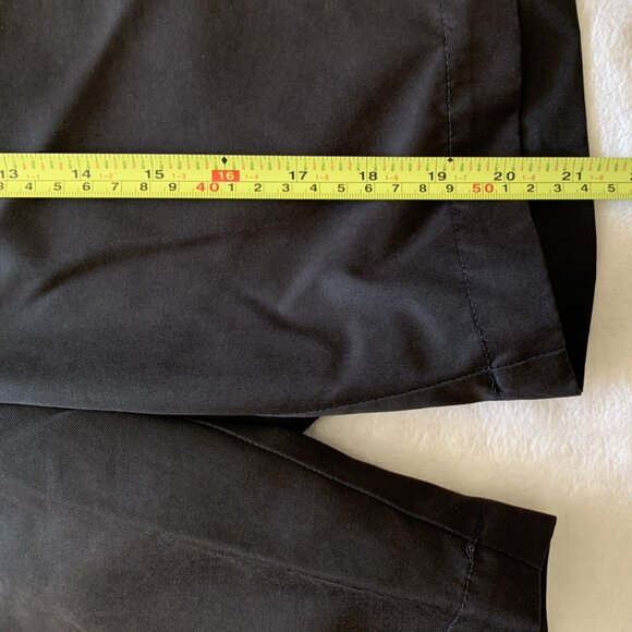 Men's Dockers Premium Golf Shorts - Black - Size 36 - Picture 11 of 16